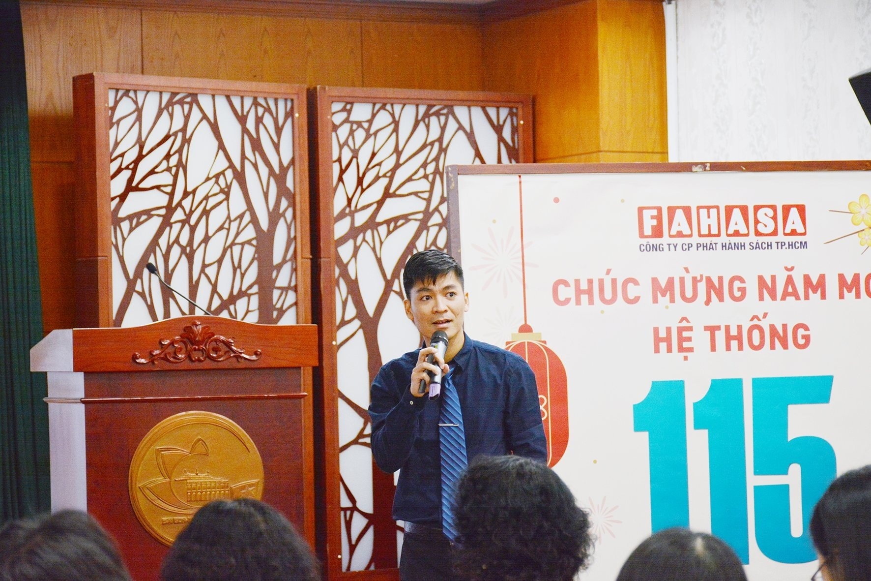 Chinh sach cho nganh xuat ban anh 1