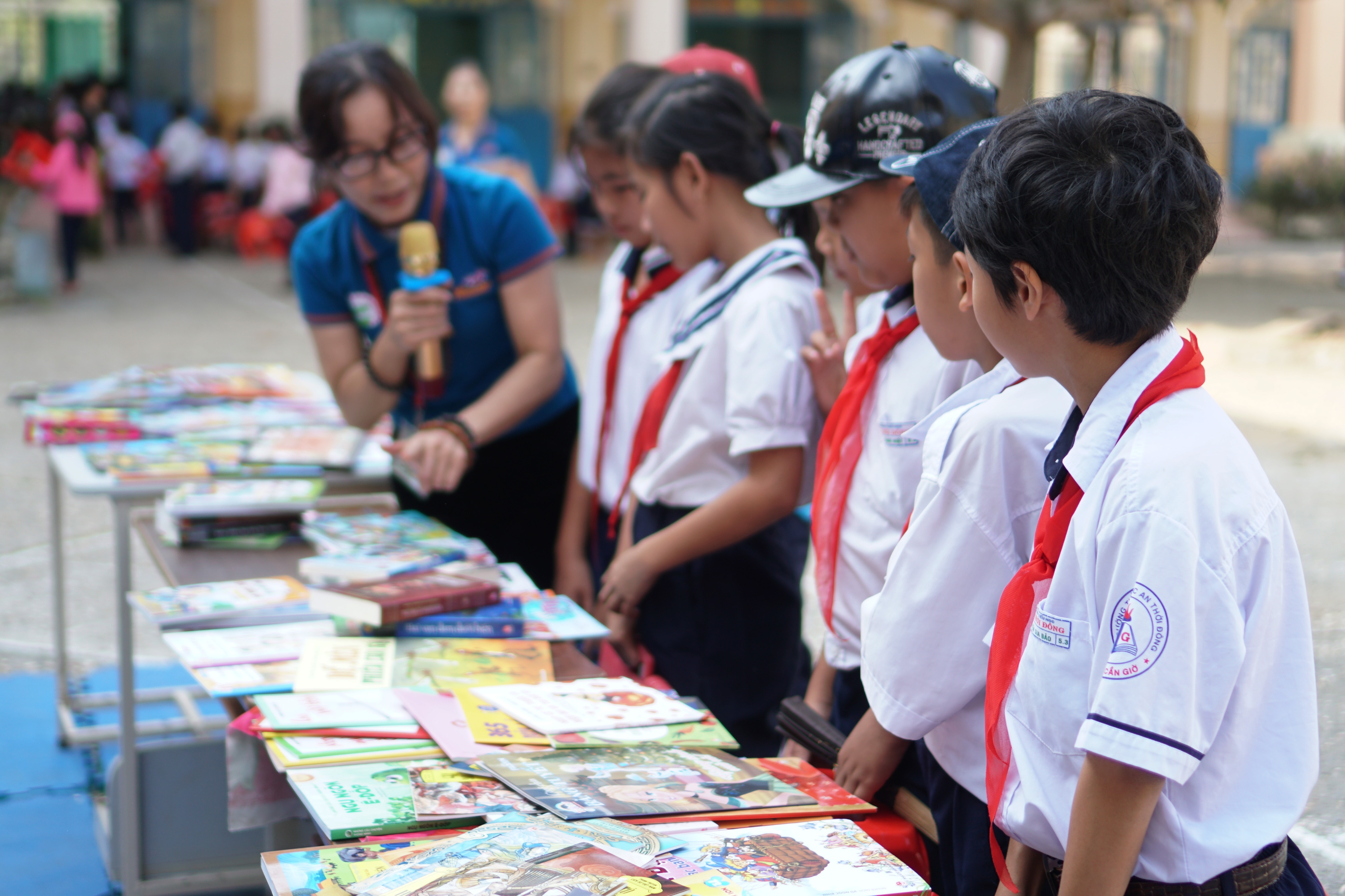 Danh muc sach ho tro giup hoc sinh nang cao kien thuc hinh anh