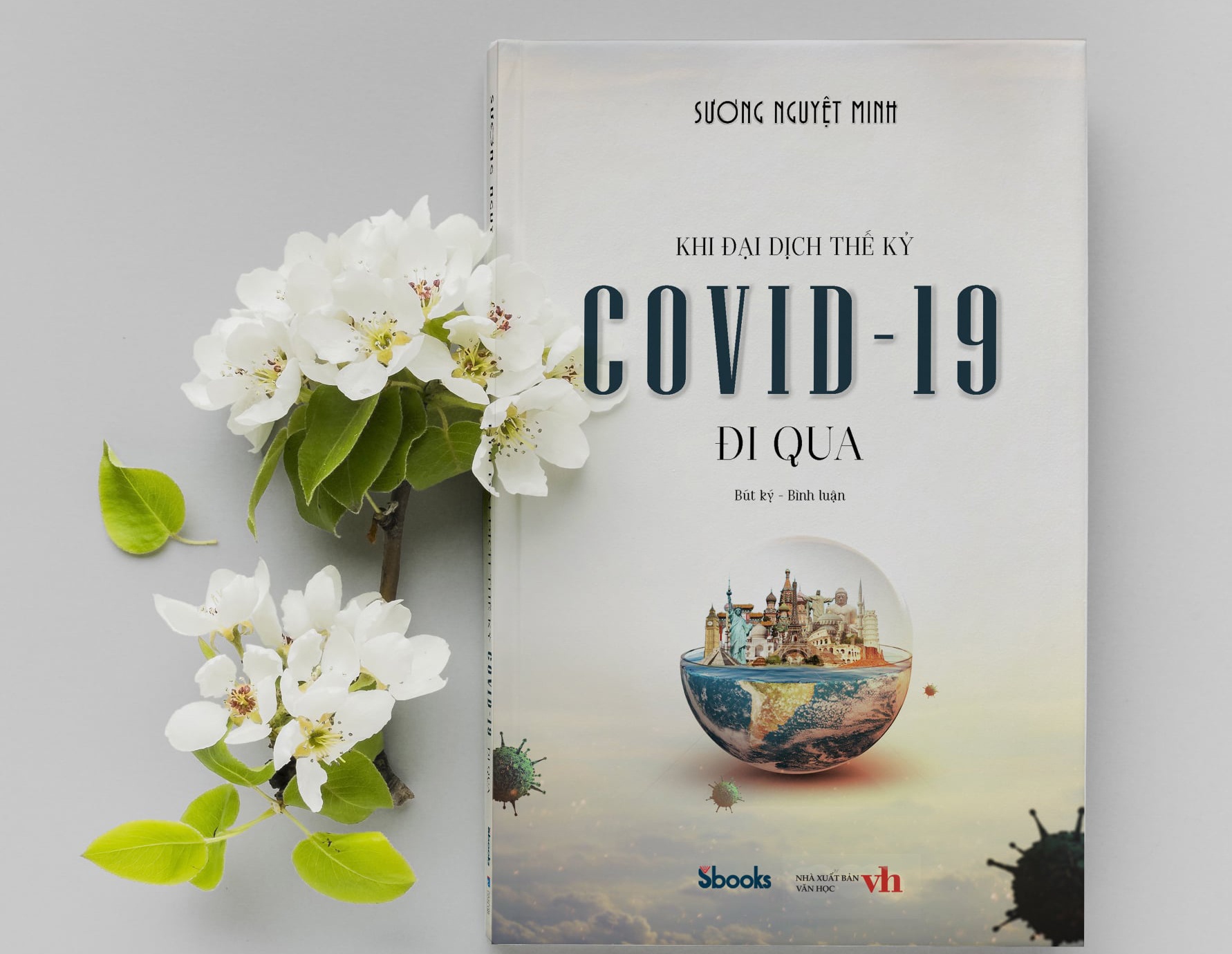 Bac si o tuyen dau chong dich, nha van ‘tac chien’ bang ngoi but hinh anh