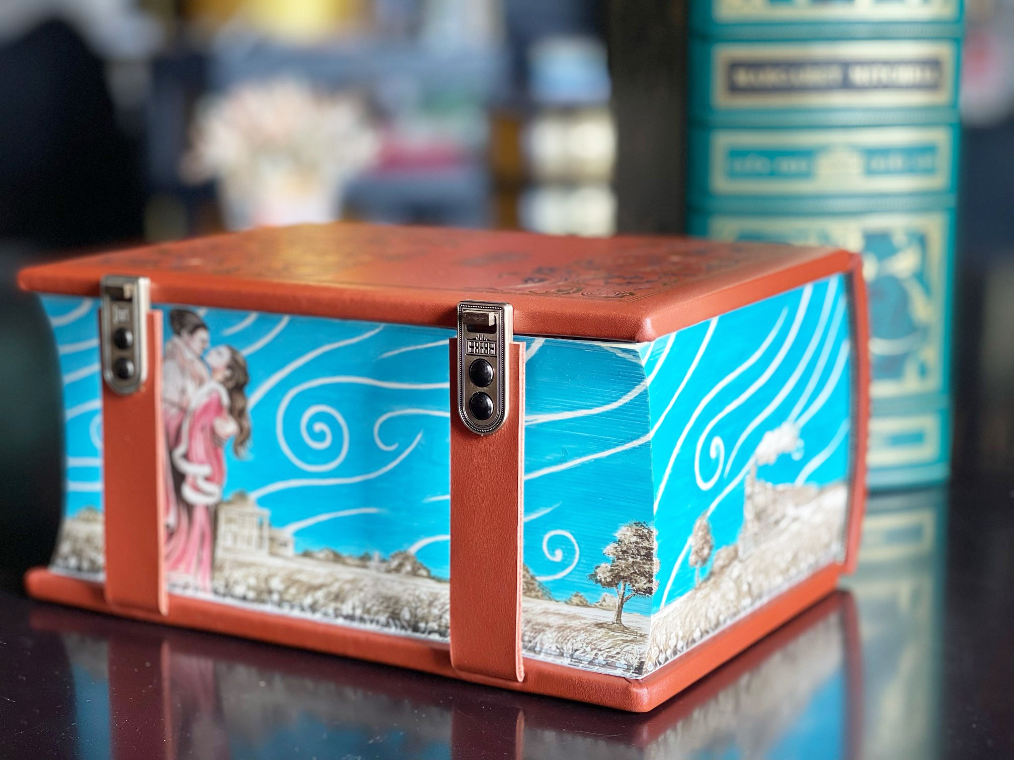 Hai ban dac biet ‘Cuon theo chieu gio’ gia hon 307 trieu dong hinh anh