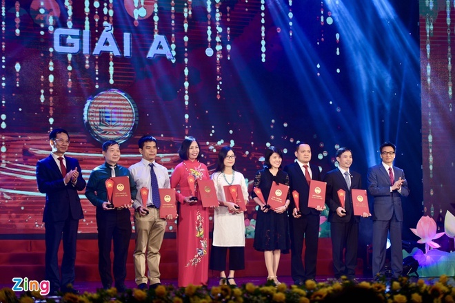 Xuat ban hoi phuc sau dai dich anh 2