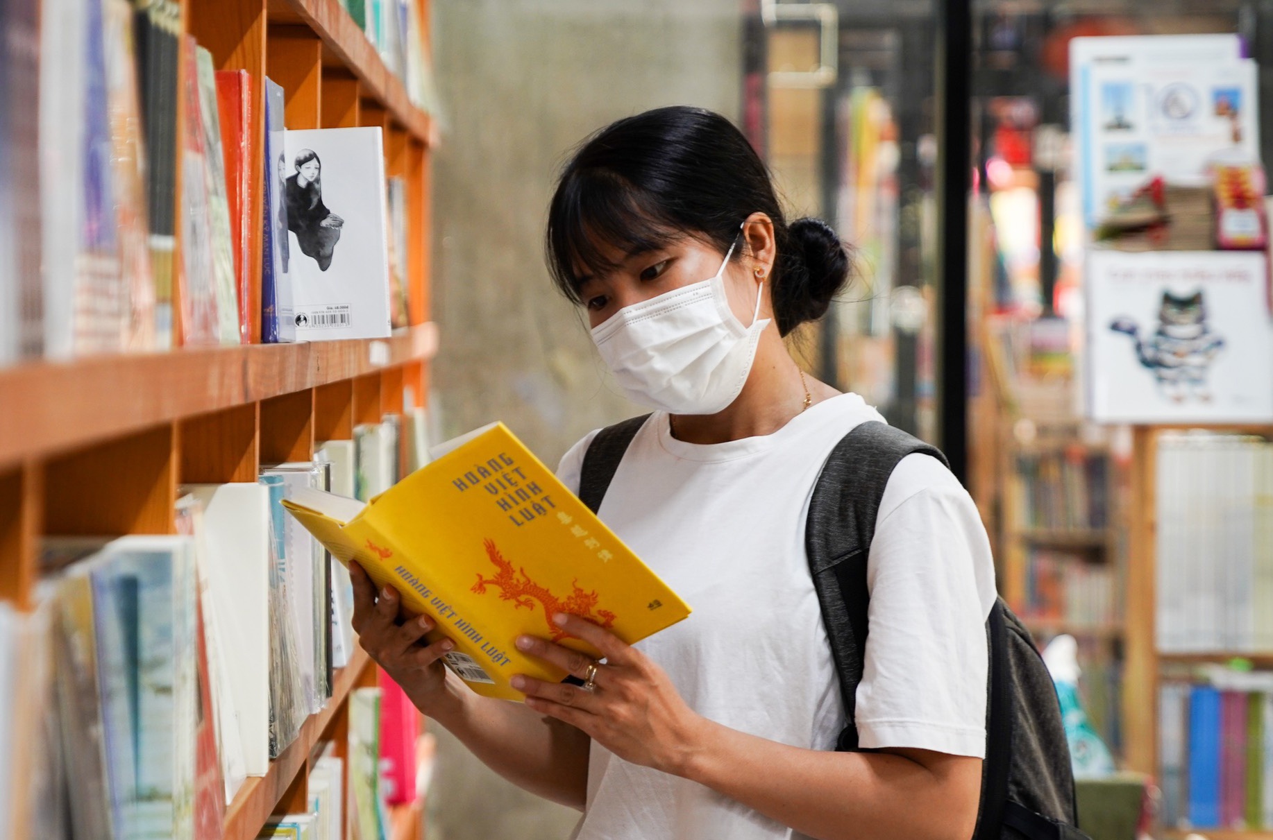 Xuat ban tang truong nhung van hoa doc chua phat trien tuong xung hinh anh