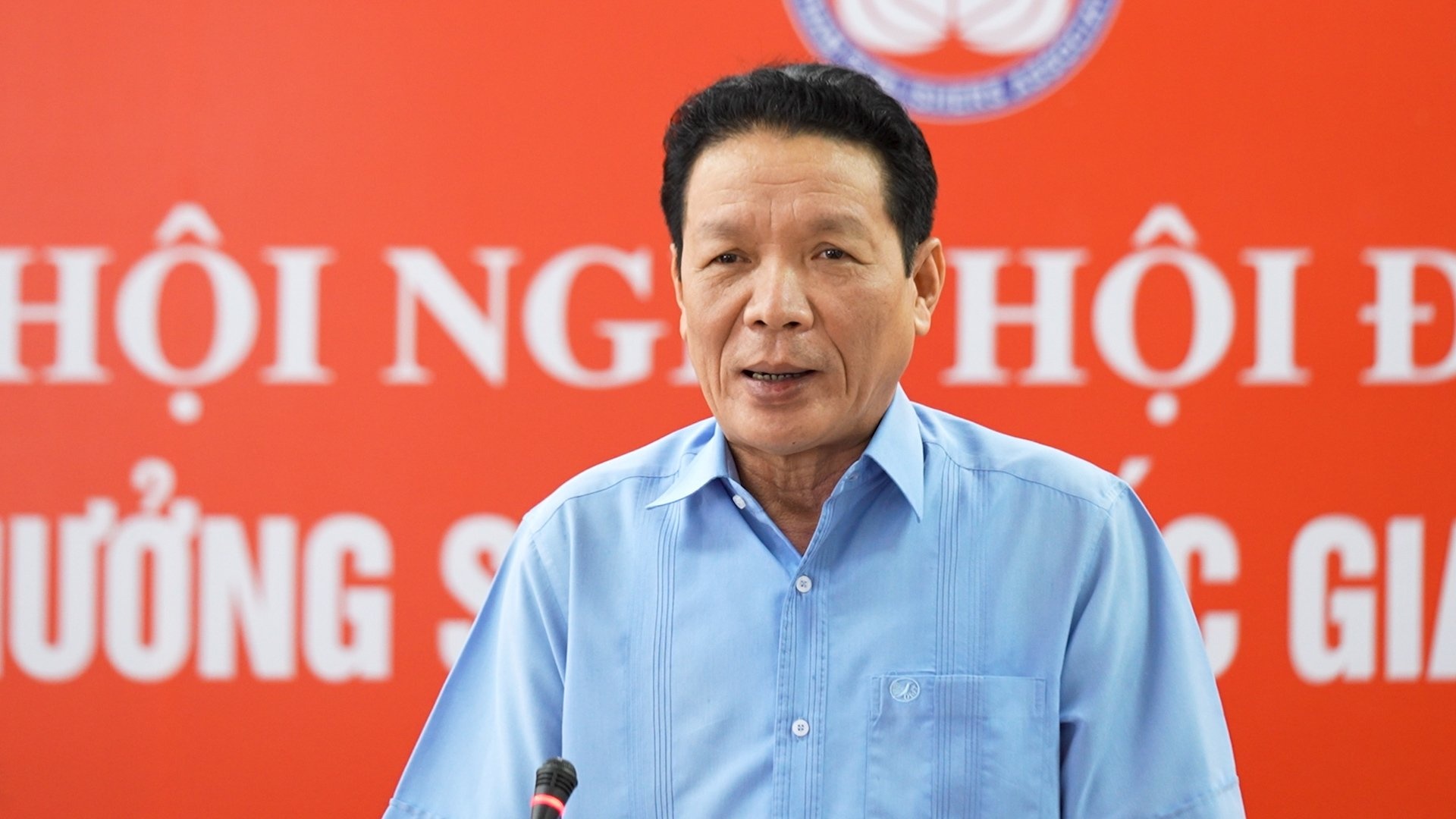 Hoi dong Giai thuong Sach quoc gia tham dinh, xet giai hinh anh