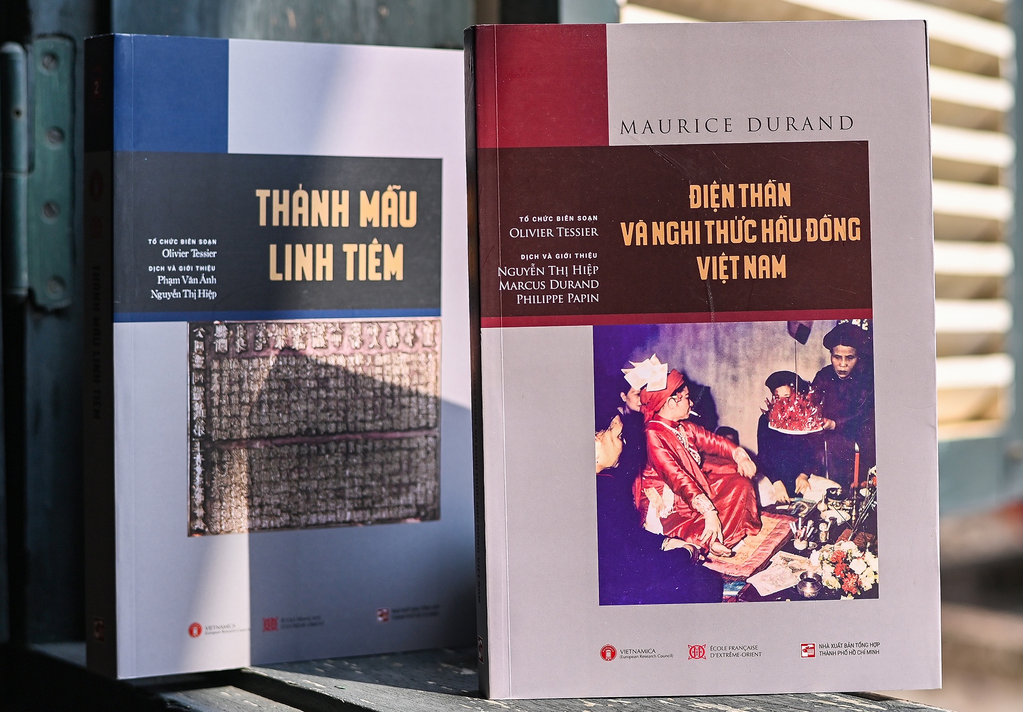 Nghi thuc hau dong trong nghien cuu cua hoc gia Phap hinh anh