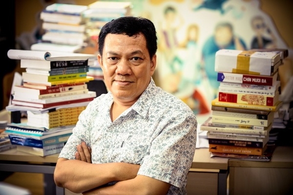 Sung vi trung va thep anh 1