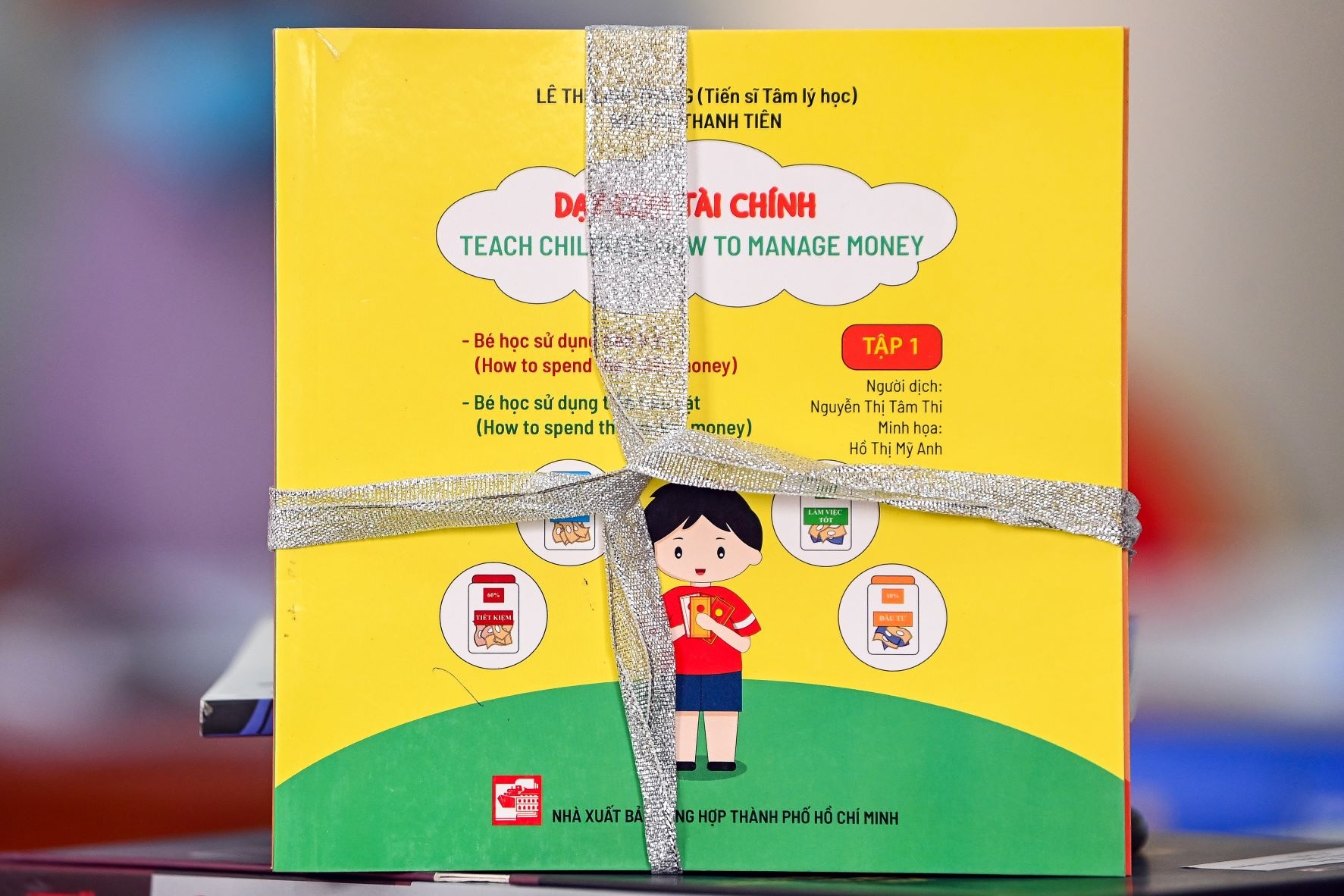 Sach doat Giai thuong Sach quoc gia anh 11