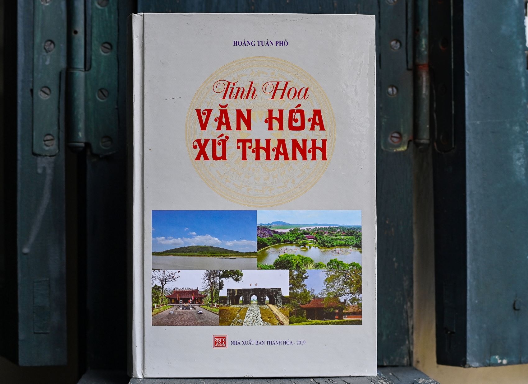 Sach doat Giai thuong Sach quoc gia anh 8