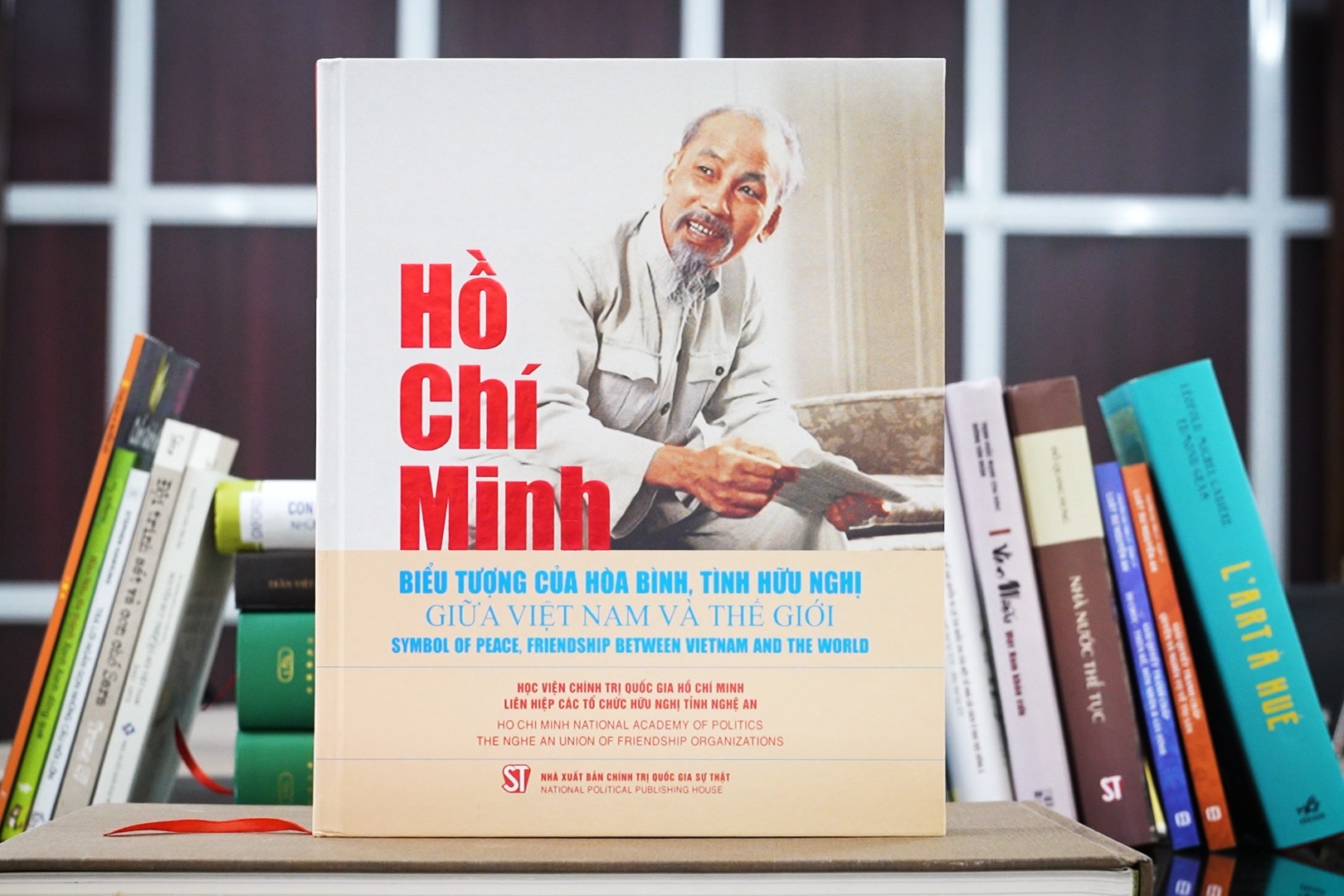 Nhung cuon sach gianh Giai thuong Sach quoc gia lan thu tu hinh anh