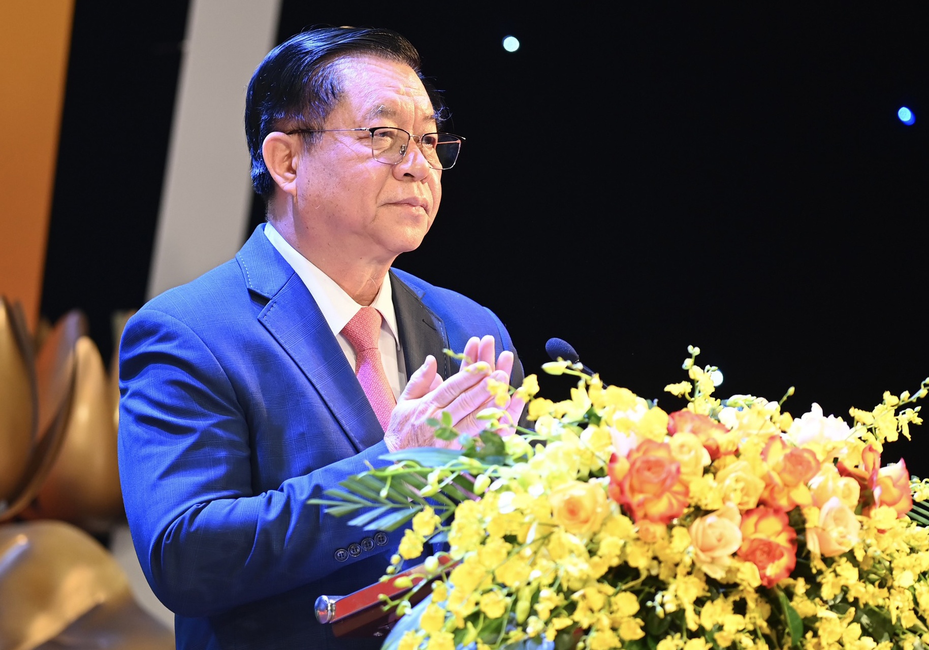 Day manh van hoa doc de Viet Nam that su la dan toc hieu hoc hinh anh