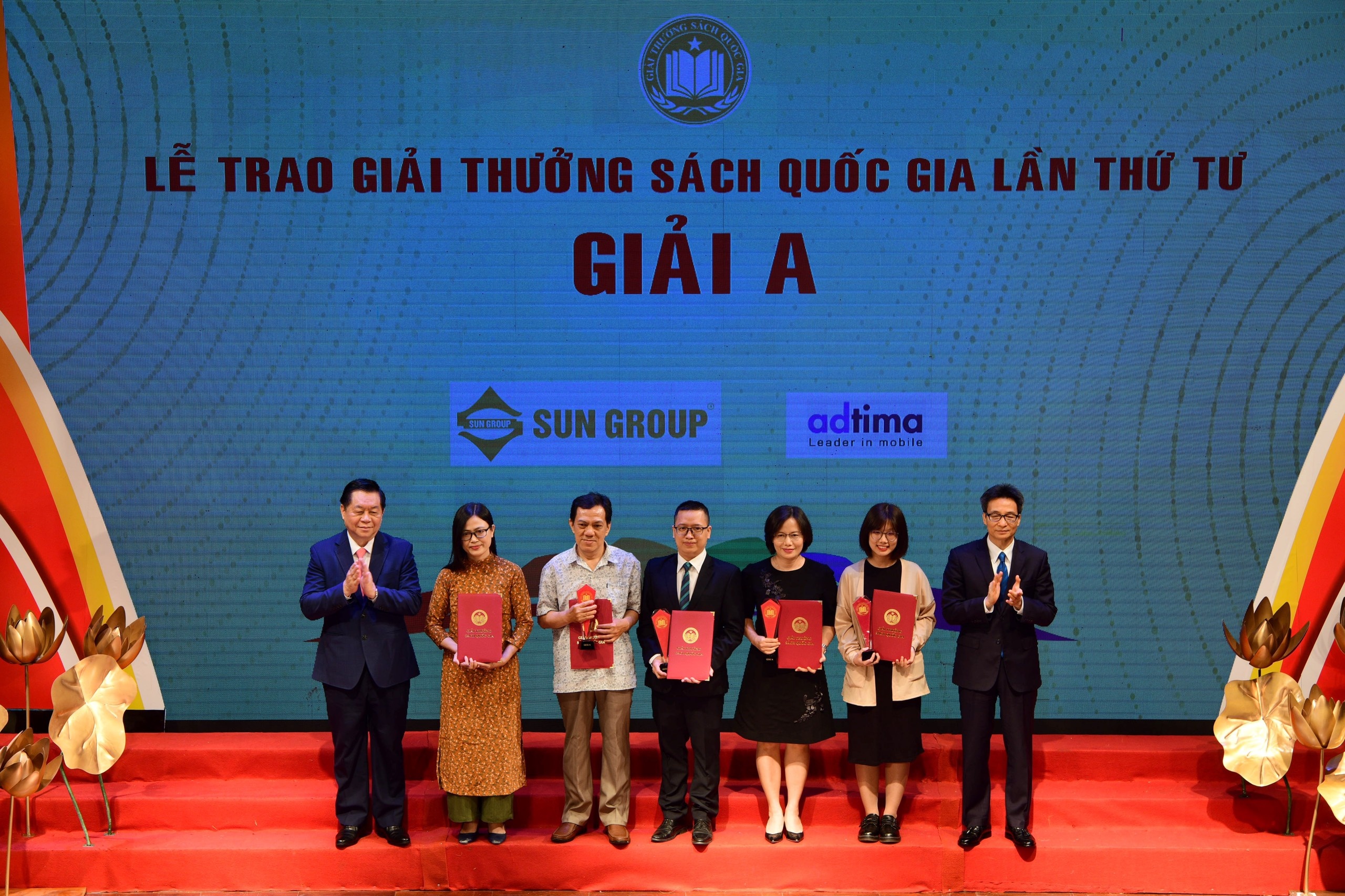 Sung vi trung va thep anh 1