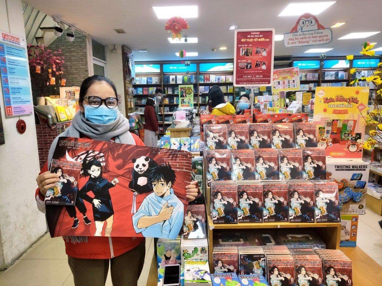 Xep hang tu 6h sang de mua ‘Chu thuat hoi chien’ hinh anh