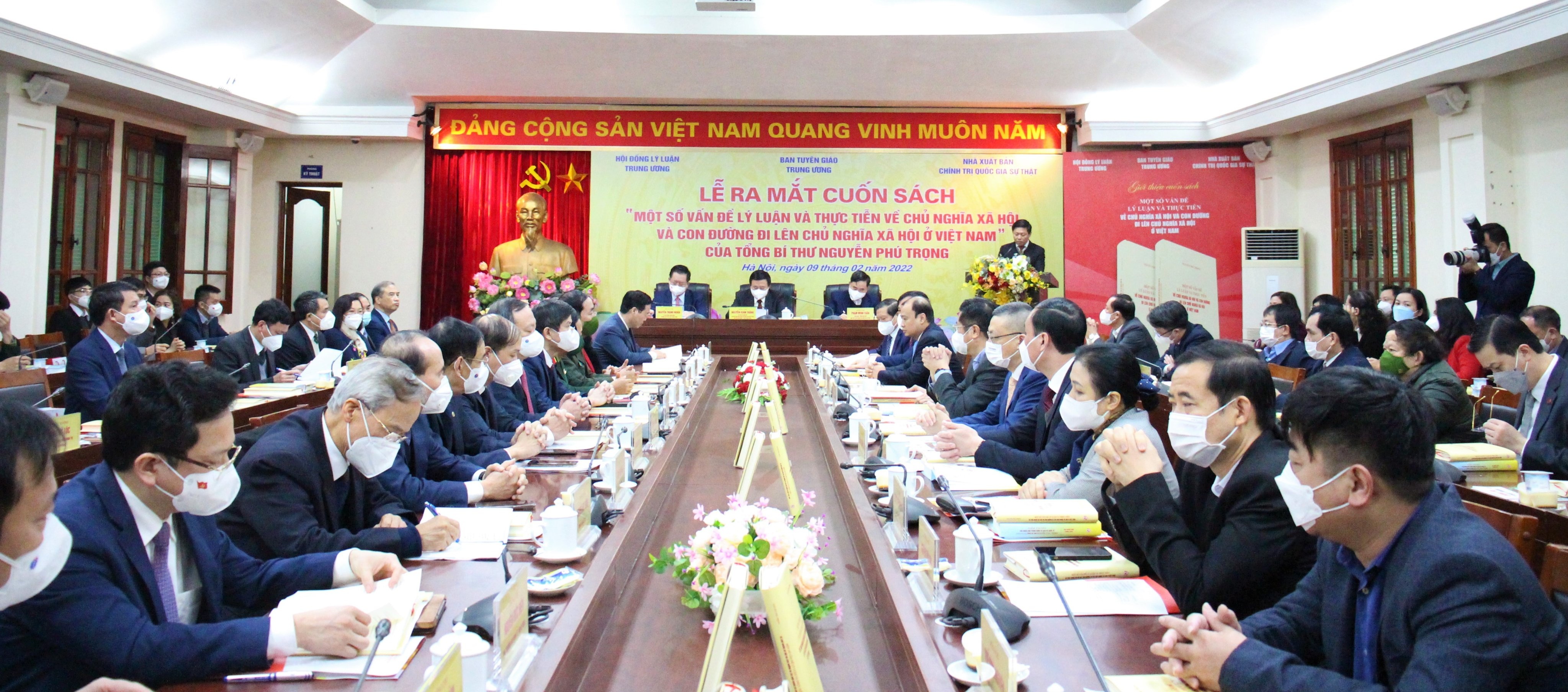 Sach cua Tong bi thu anh 2