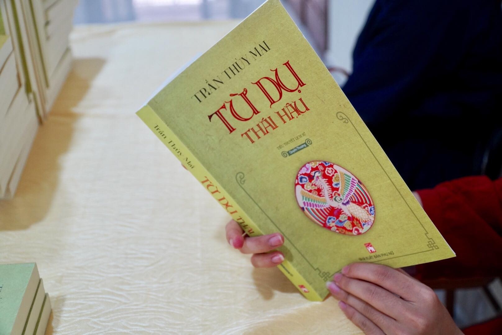 Nhung cuon sach chuyen the tu kich ban phim hinh anh