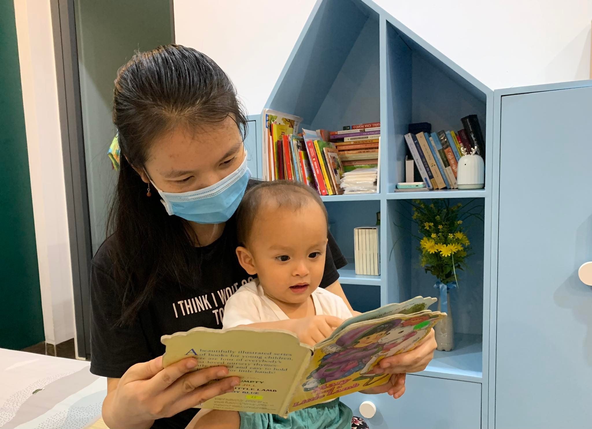 Vuot qua nhung ngay cach ly cung trang sach hinh anh