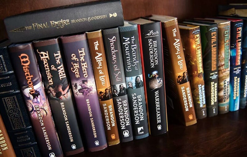 Nha van huy dong 15,4 trieu USD trong mot ngay de xuat ban sach hinh anh