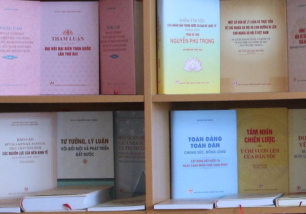 Ra mat nhieu dau sach dien tu hinh anh