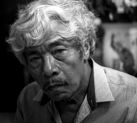 Nha van Bao Ninh anh 1