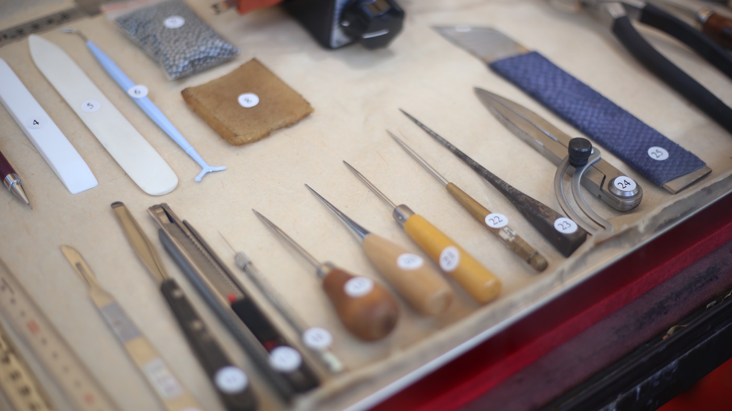 Phục chế sách ảnh 3 Phuc che sach anh 3