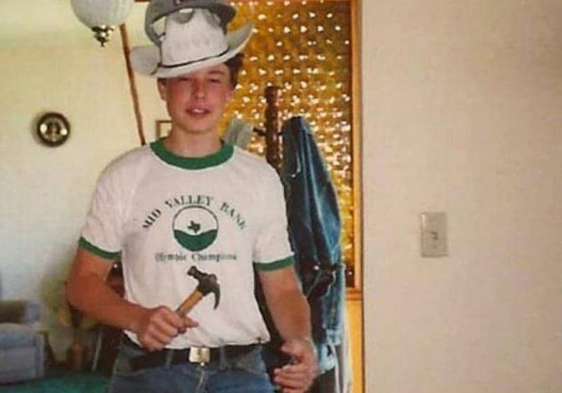 17 tuoi, Elon Musk lam thue o nong trai hinh anh