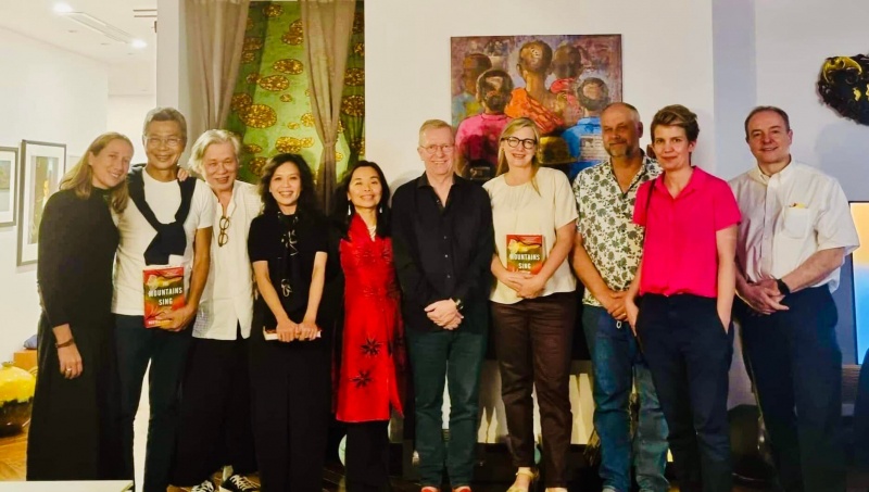 Nguyen Phan Que Mai anh 2