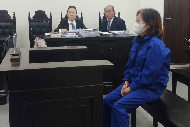 Hua hen chay chuc pho vu truong, nguoi phu nu chiem doat hon 7 ty dong hinh anh