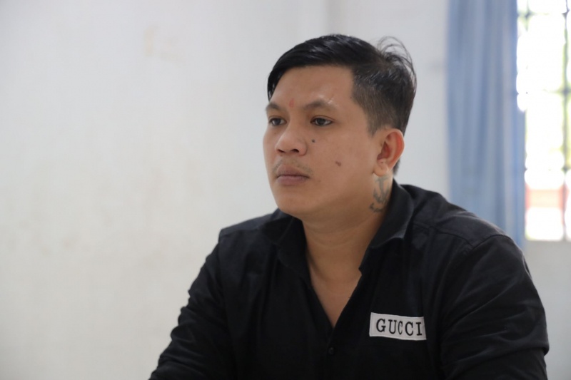 Triet pha bang nhom mua ban cac nu tiep vien karaoke lien tinh hinh anh