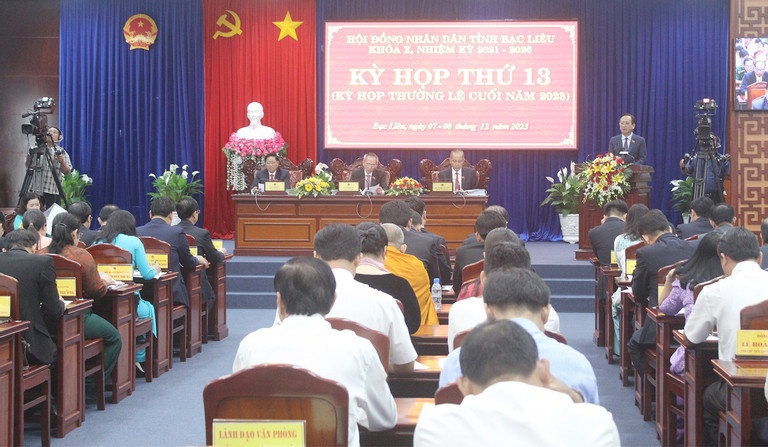 Hop HDND, tinh Bac Lieu khong co dai bieu tham gia chat van hinh anh