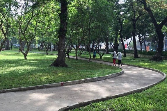 Ty le dat cay xanh cong cong tai TP.HCM thap nhat trong do thi ca nuoc hinh anh