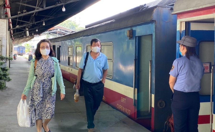 Tang gia 3-10%, ve tau Tet nhung ngay cao diem da ban het hinh anh