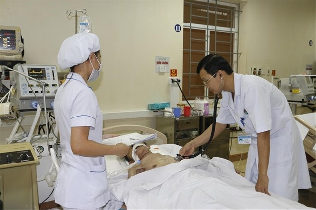 Kho mua vat tu y te vi vuong tham dinh gia hinh anh