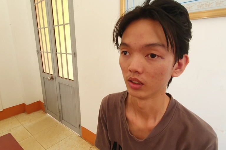 Dot nhap nha nguoi yeu cu trom kim cuong, dien thoai hinh anh