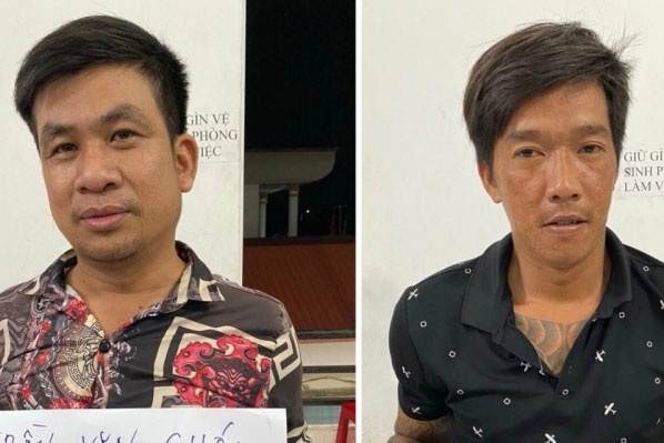 Khoi to 2 doi tuong bao ke cuong doat tai san hinh anh