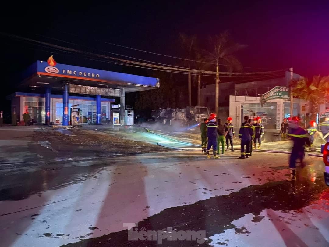 chay xe bon chua xang anh 4