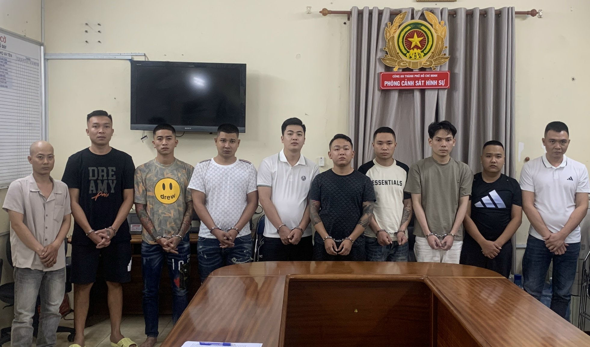 Cong an TP.HCM triet pha bang tin dung den hoat dong lien tinh hinh anh