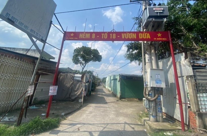 Vi sao Dong Nai chua xu ly dut diem vu '700 can nha trai phep'? hinh anh