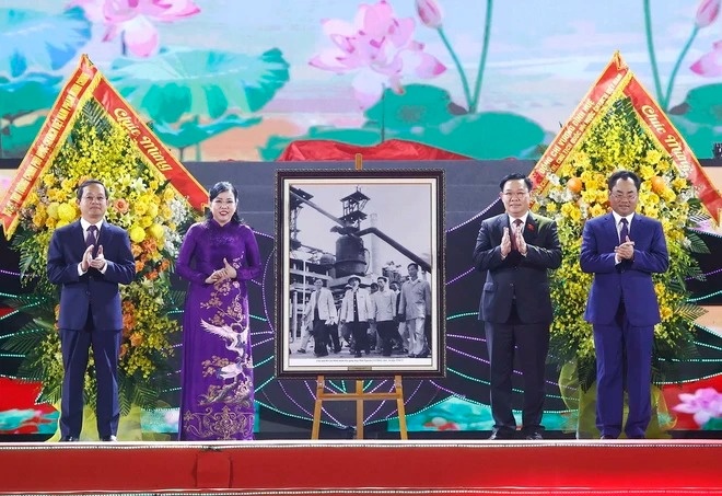 ong Vuong Dinh Hue anh 1