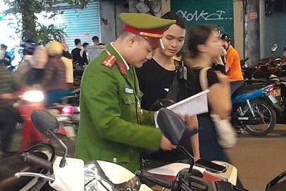 Xu phat nhieu bai giu xe o Ha Noi thu gia khong dung quy dinh hinh anh