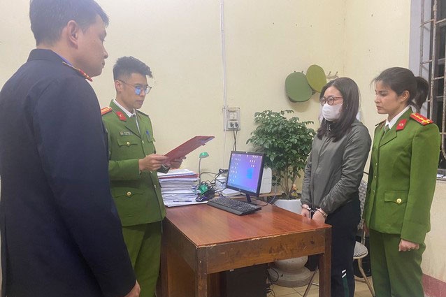 Phat hien 2 cong ty mua ban hoa don khong gia tri gan 30 ty dong hinh anh