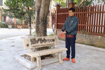 Phun son quang cao trang web danh bac len 400 ghe da cong vien hinh anh