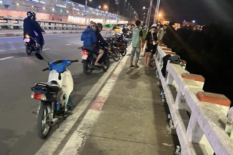 nhay cau Dong Nai anh 1