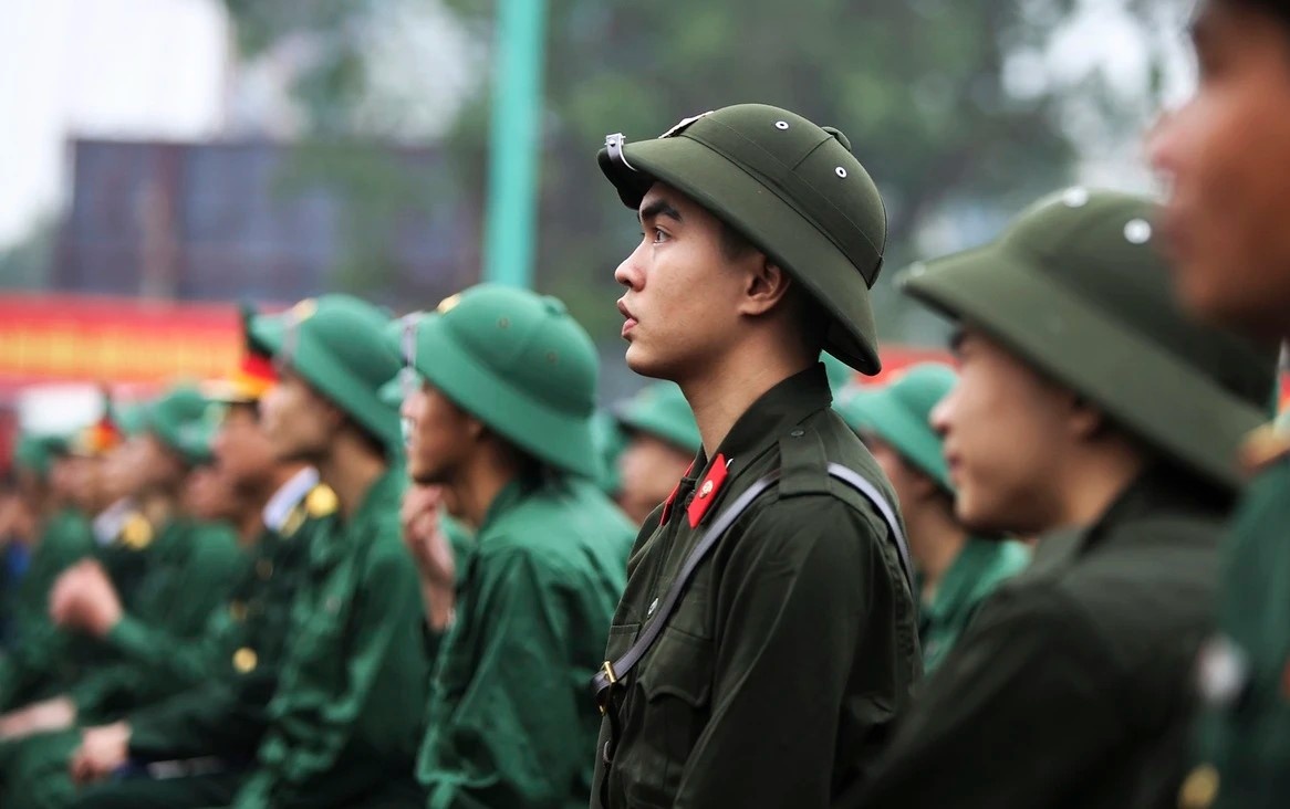 Khong kham suc khoe nghia vu quan su, 5 thanh nien bi phat 150 trieu hinh anh