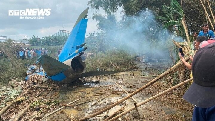 may bay quan su roi anh 5