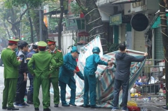 Thu tuong gui loi chia buon toi gia dinh nan nhan vu chay o Ha Noi hinh anh