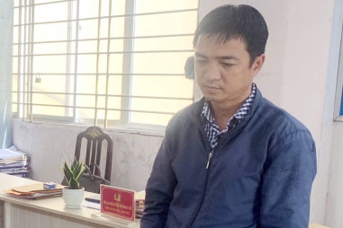 Lua dao han, nhan vien ngan hang lua dao chiem doat tien ty hinh anh