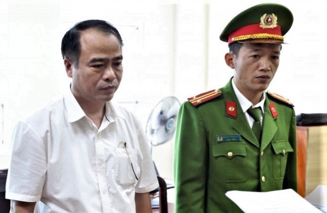 Muoi va Nong san anh 1