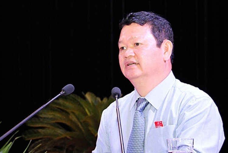 Tra ho so, yeu cau dieu tra dong pham cua cuu Bi thu Tinh uy Lao Cai hinh anh