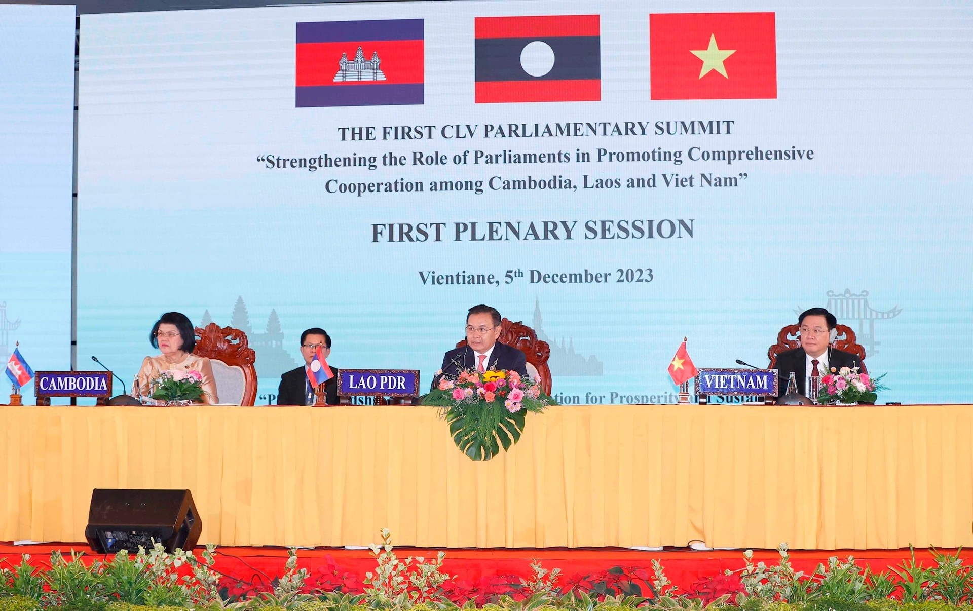 Chu tich Quoc hoi anh 6