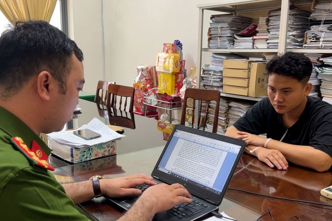 Gay an mang trong tiec sinh nhat hinh anh