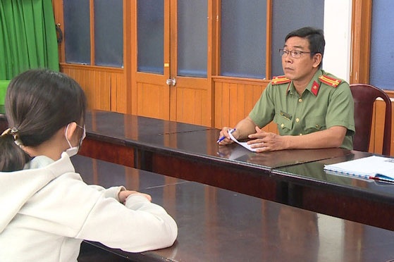 Vay tien tren mang, nguoi dan ong bi lua 130 trieu dong hinh anh