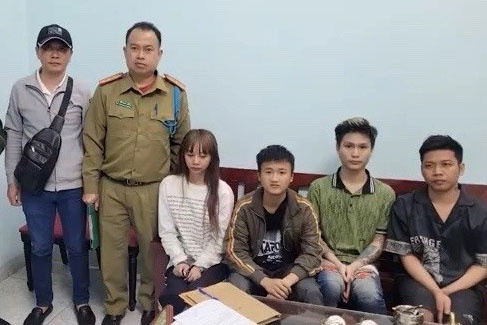 Bat giu thanh cong 2 doi tuong truy na dac biet nguy hiem hinh anh